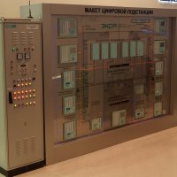 Макет цифровой подстанции, представленной на выставке ООО НПП «ЭКРА»